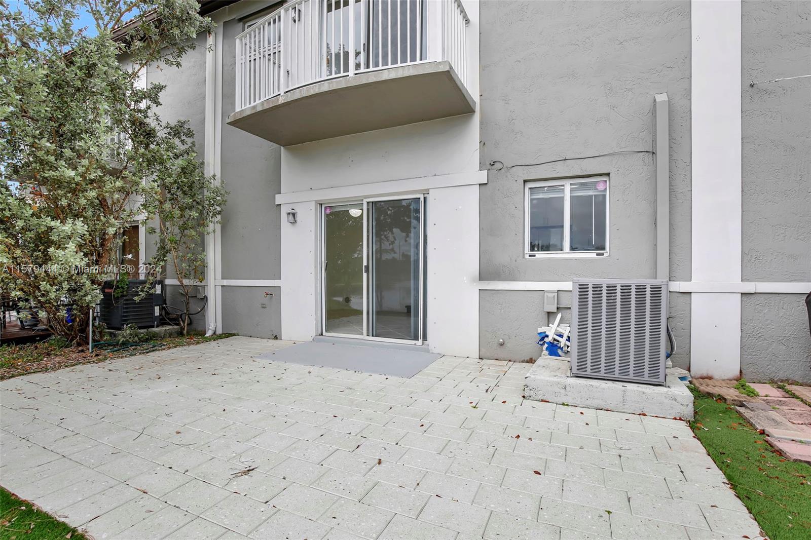 12513 SW 28th Ct