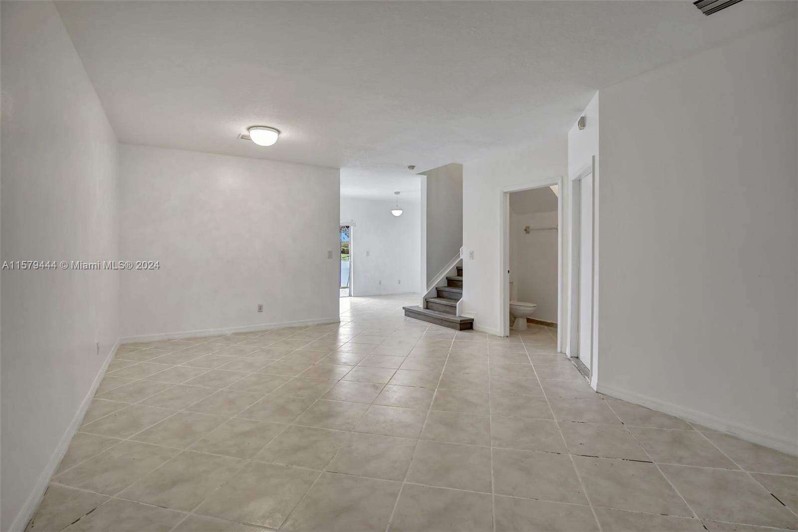 12513 SW 28th Ct