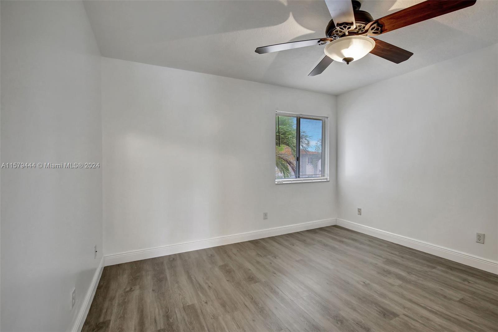 12513 SW 28th Ct