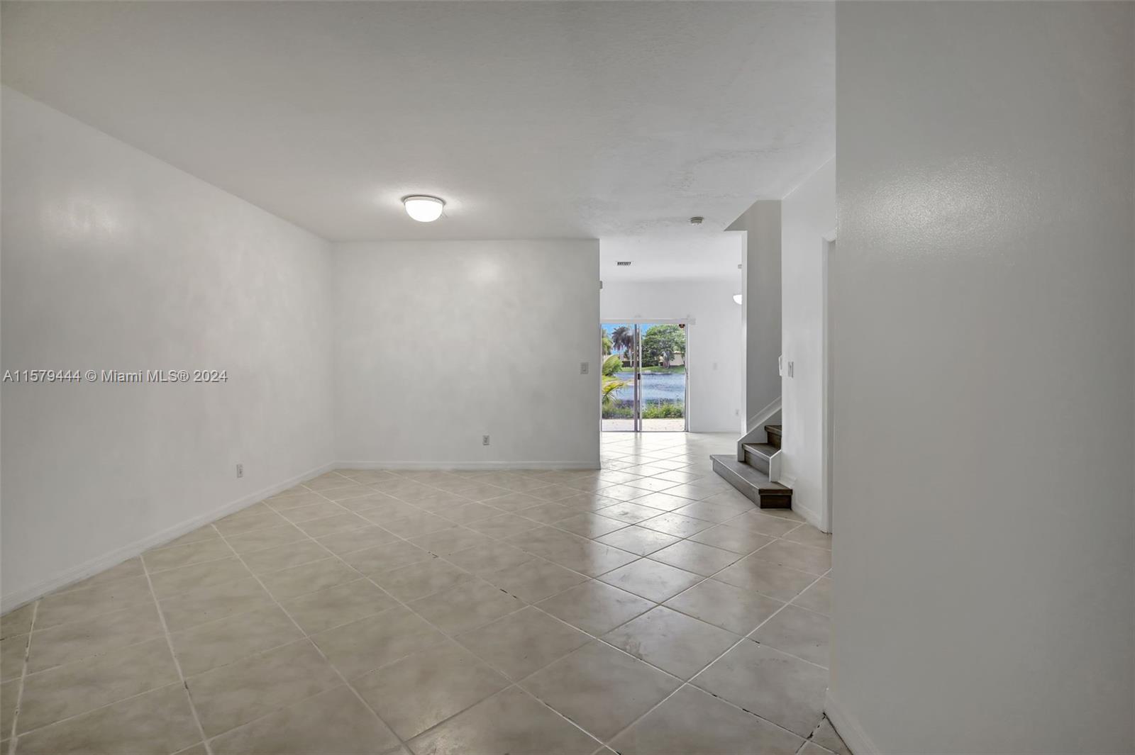 12513 SW 28th Ct