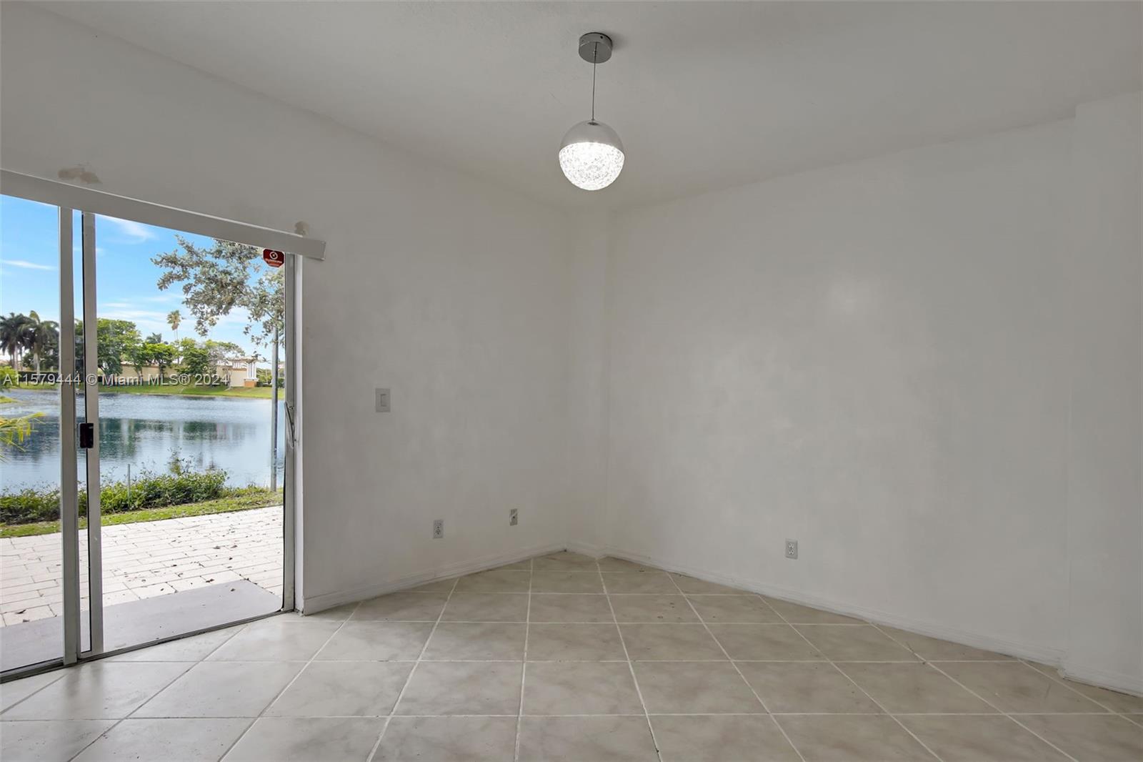 12513 SW 28th Ct