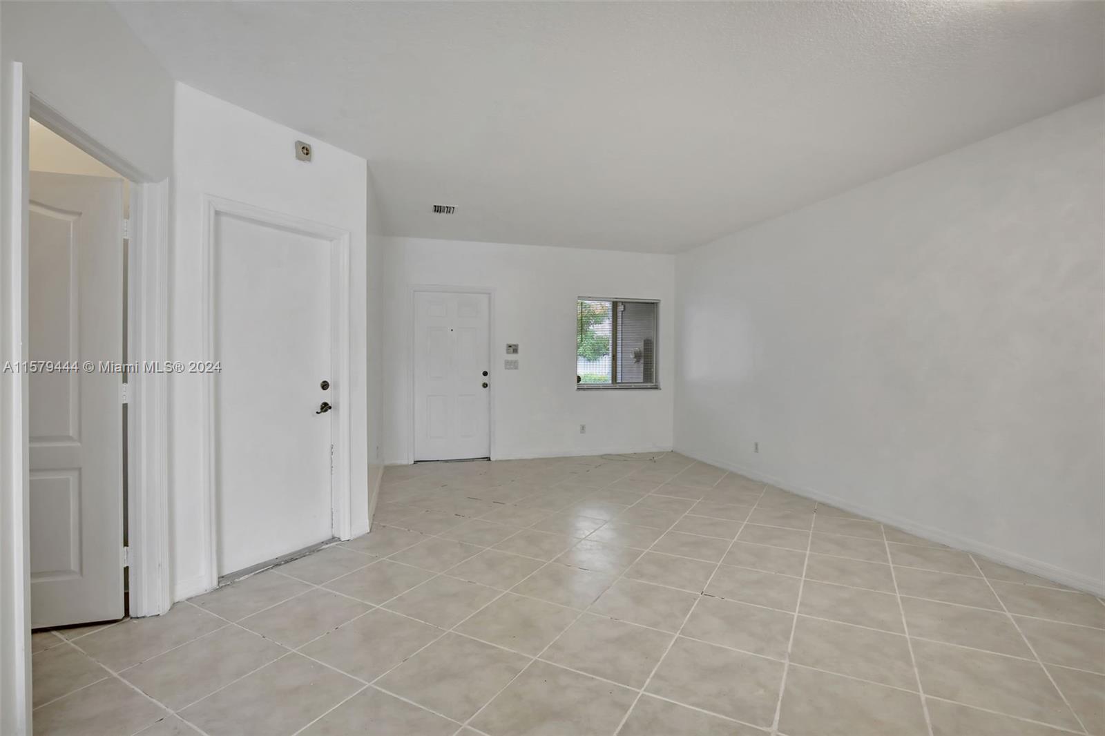 12513 SW 28th Ct