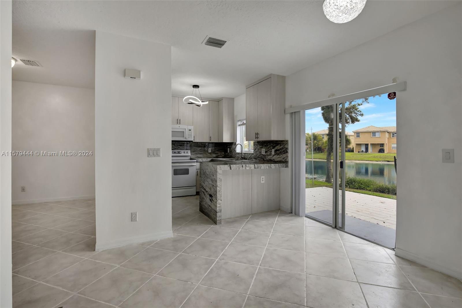 12513 SW 28th Ct