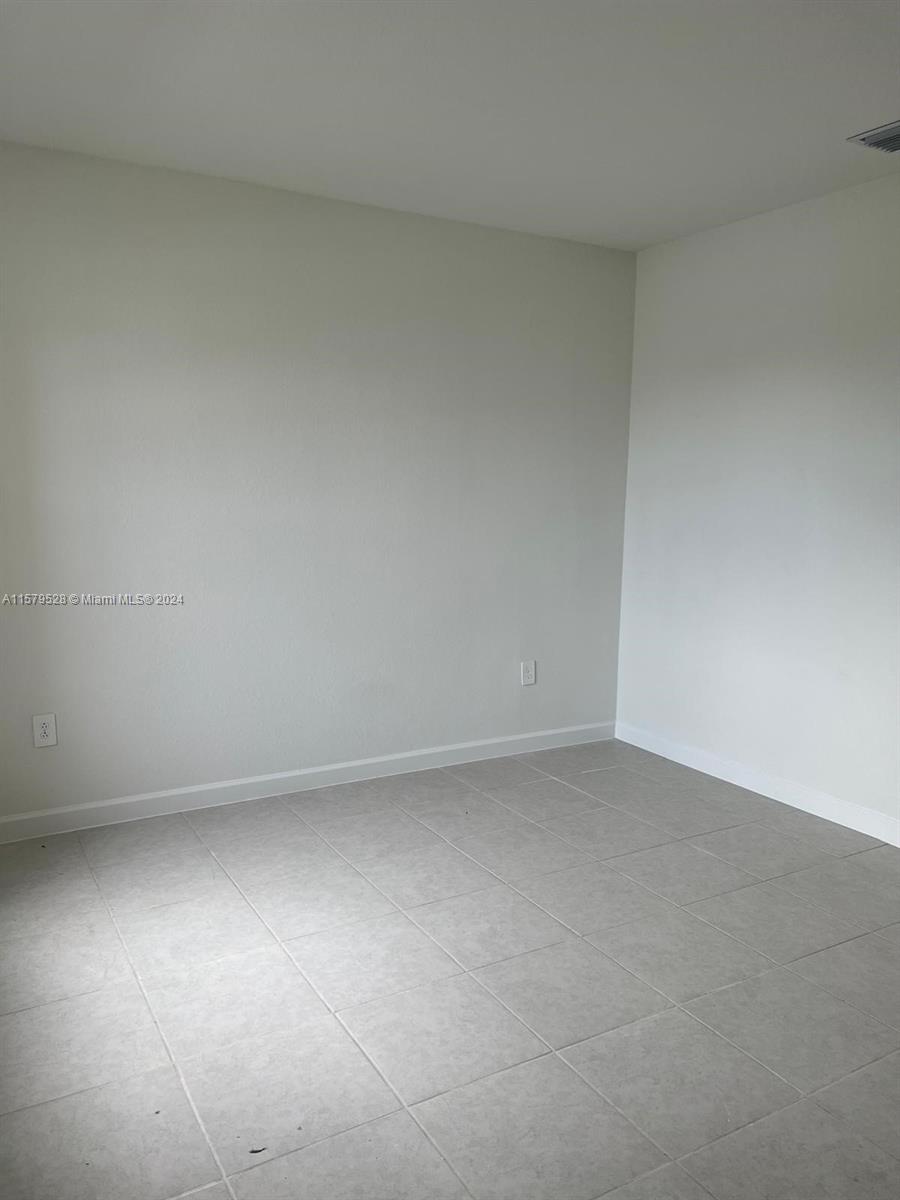 1676 SE 26th Ter # 0