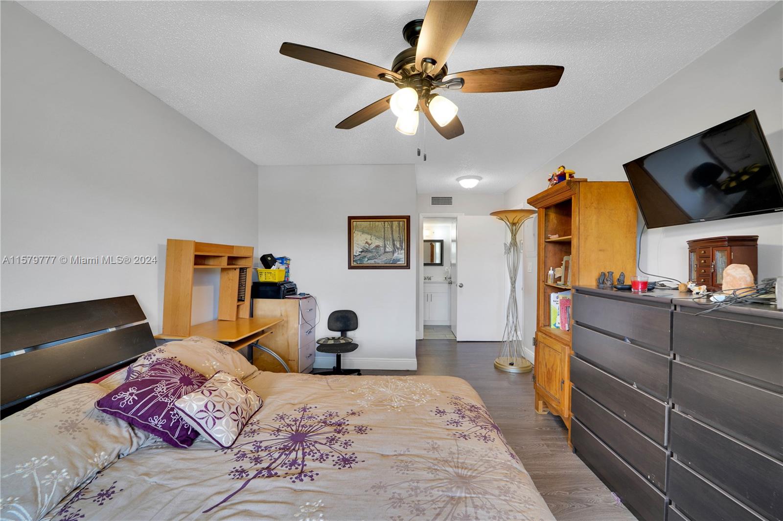 4990 E Sabal Palm Blvd # 306