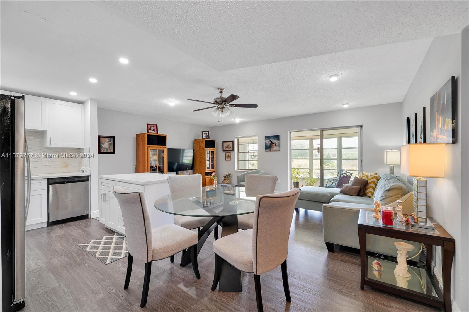 4990 E Sabal Palm Blvd # 306