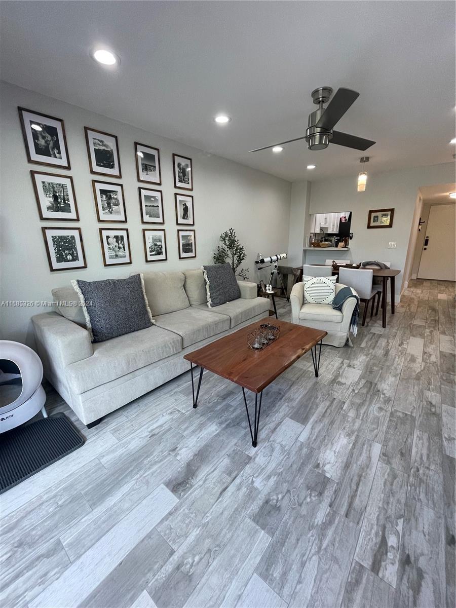 7900 S Camino Cir # 201