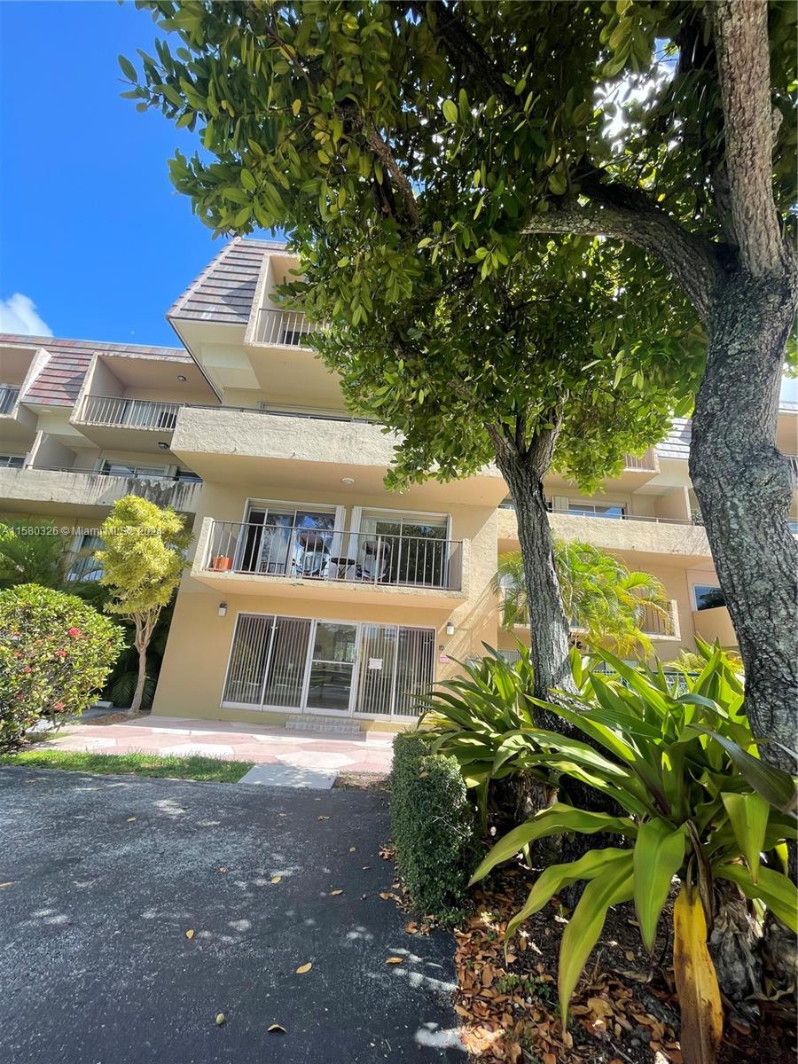 7900 S Camino Cir # 201