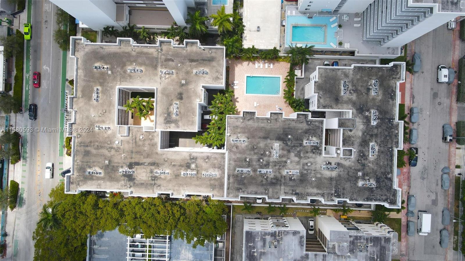 1666 West Avenue # 305