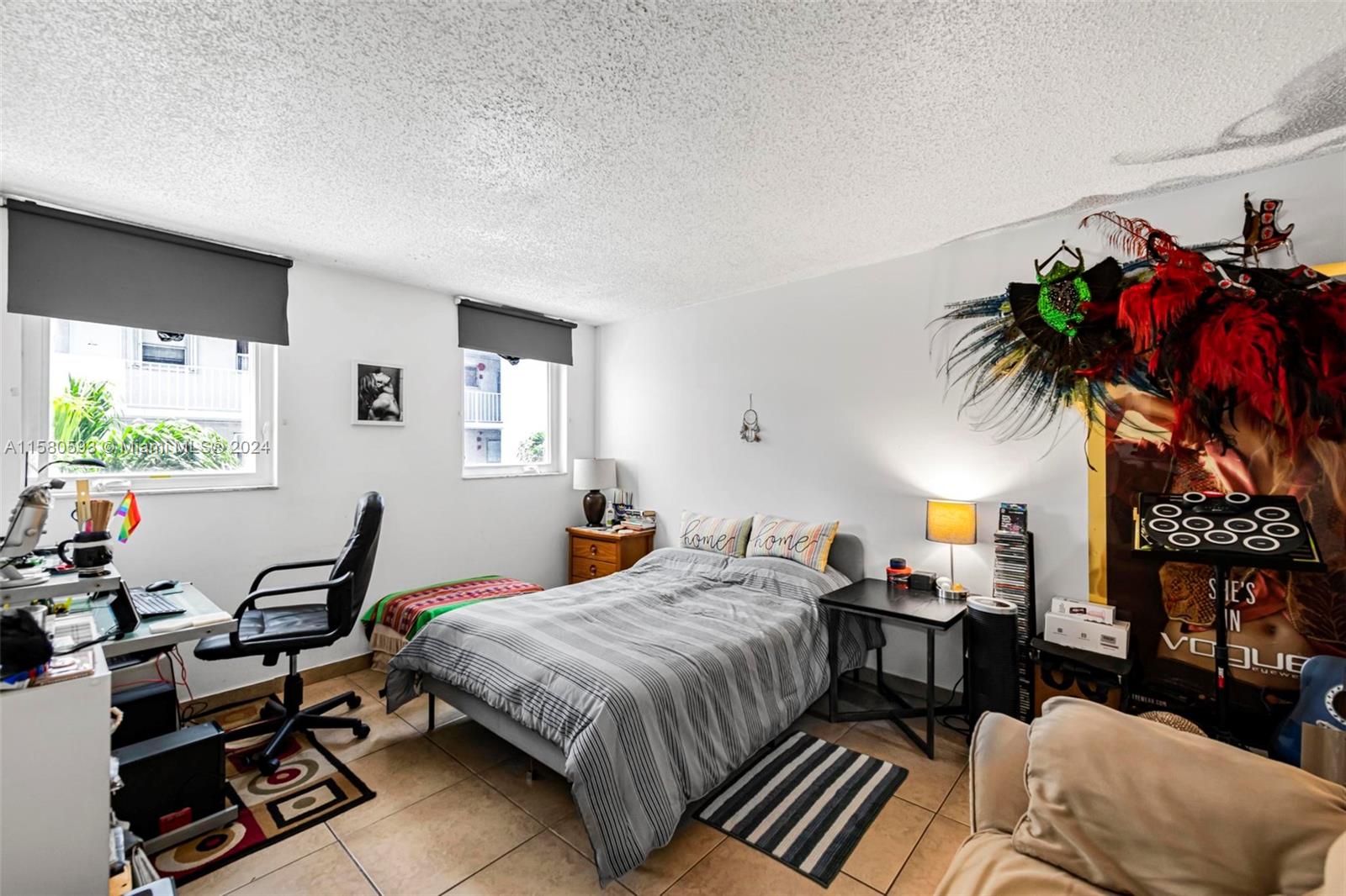 1666 West Avenue # 305