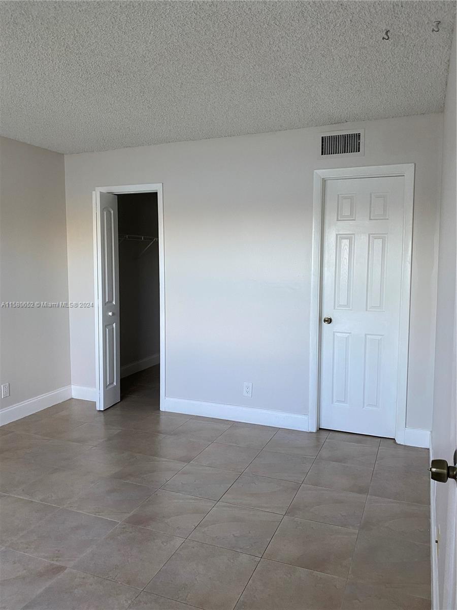 10013 Winding Lake Rd # 106