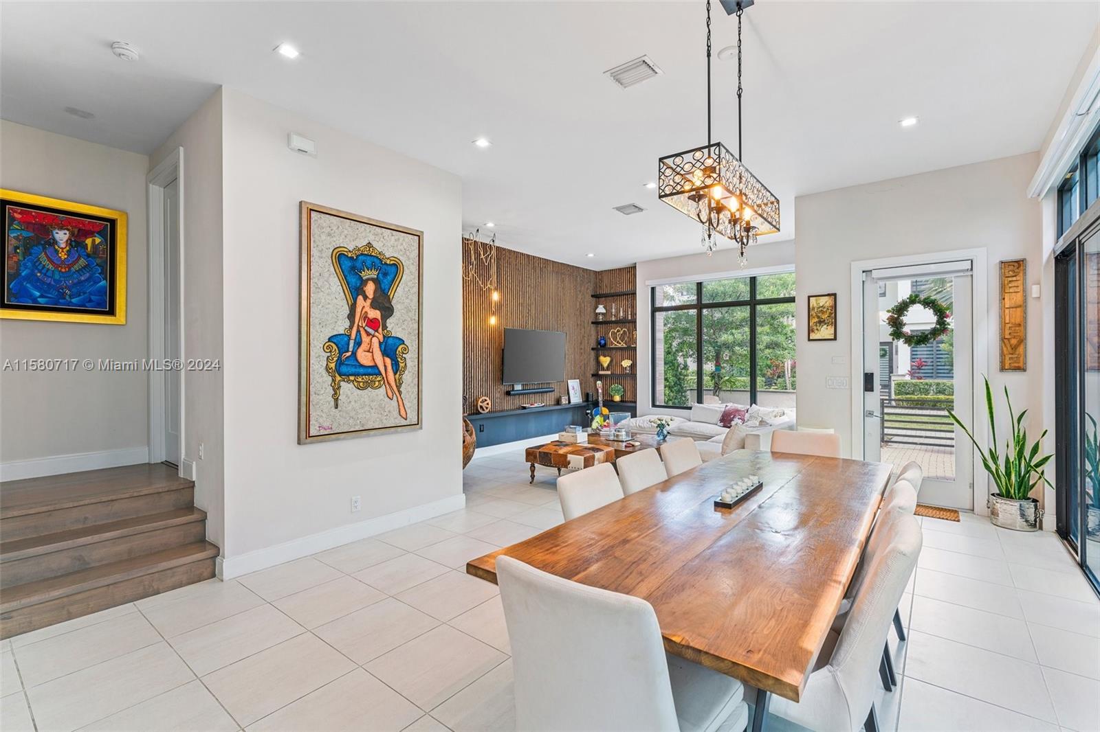 8214 NW 46th St