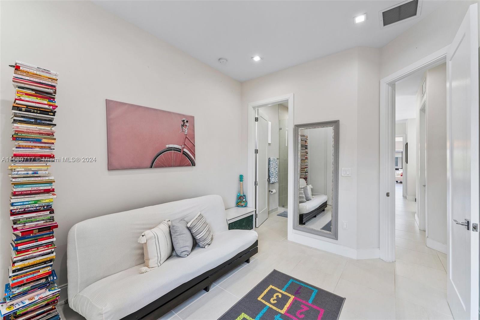 8214 NW 46th St