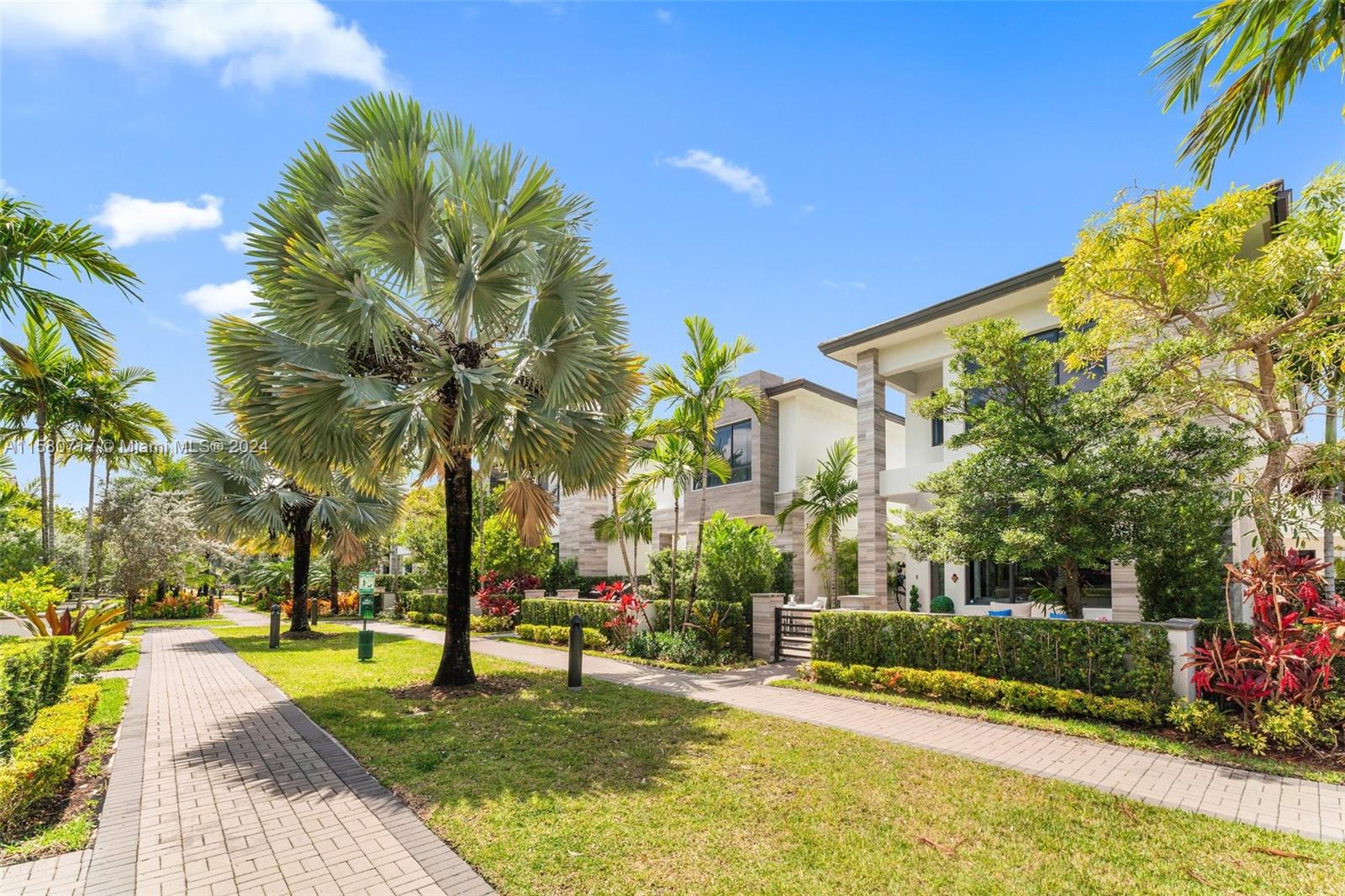 8214 NW 46th St