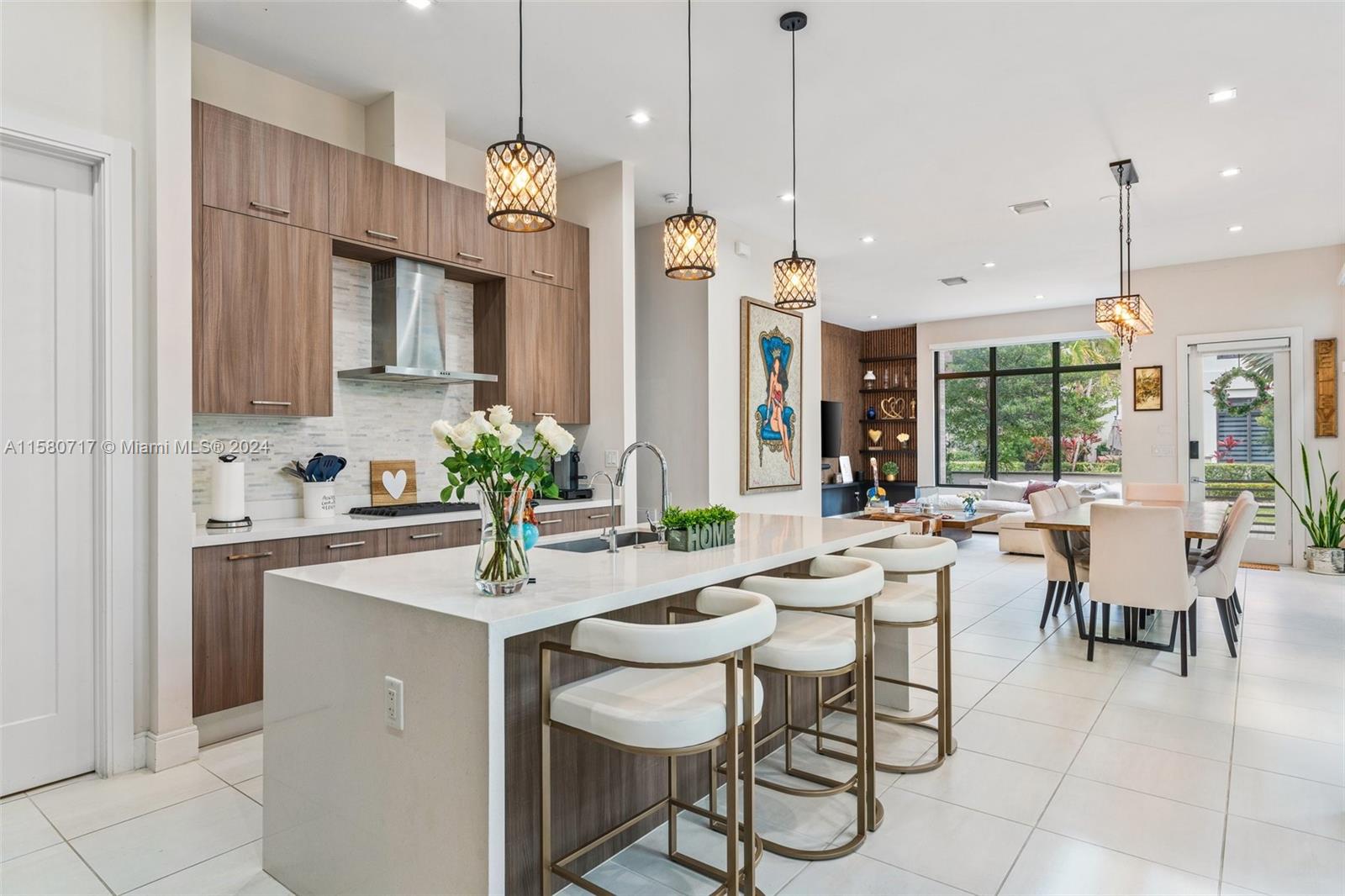 8214 NW 46th St