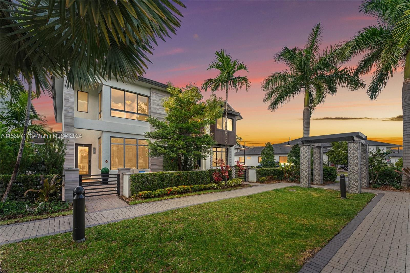 8214 NW 46th St