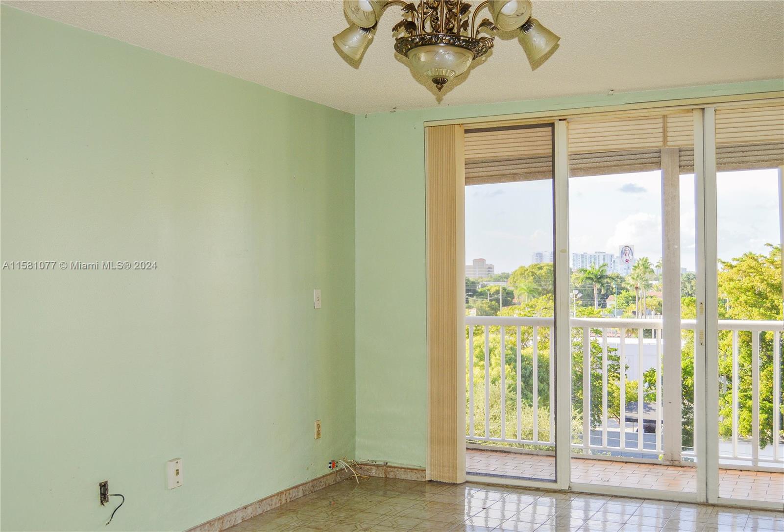 3551 SW 9th Ter # 515