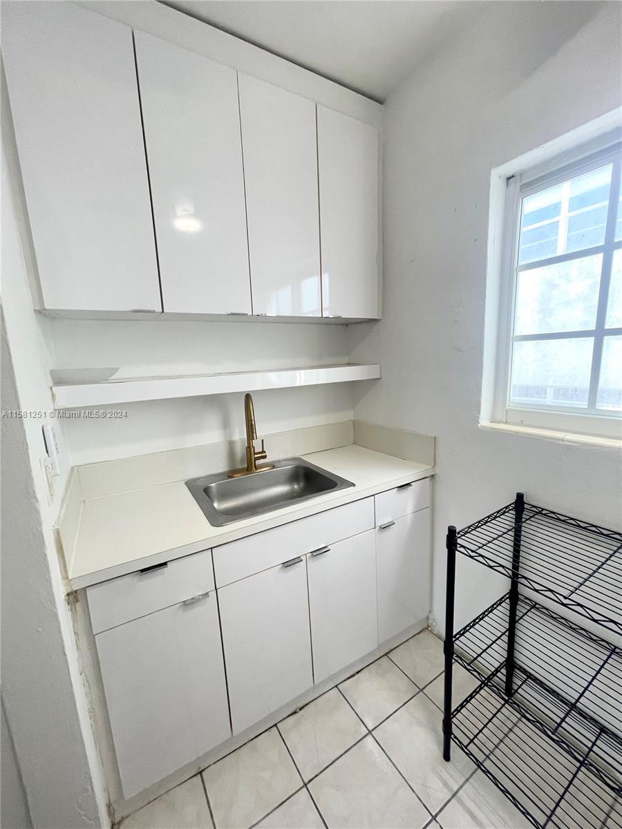 1619 Meridian Ave # 8