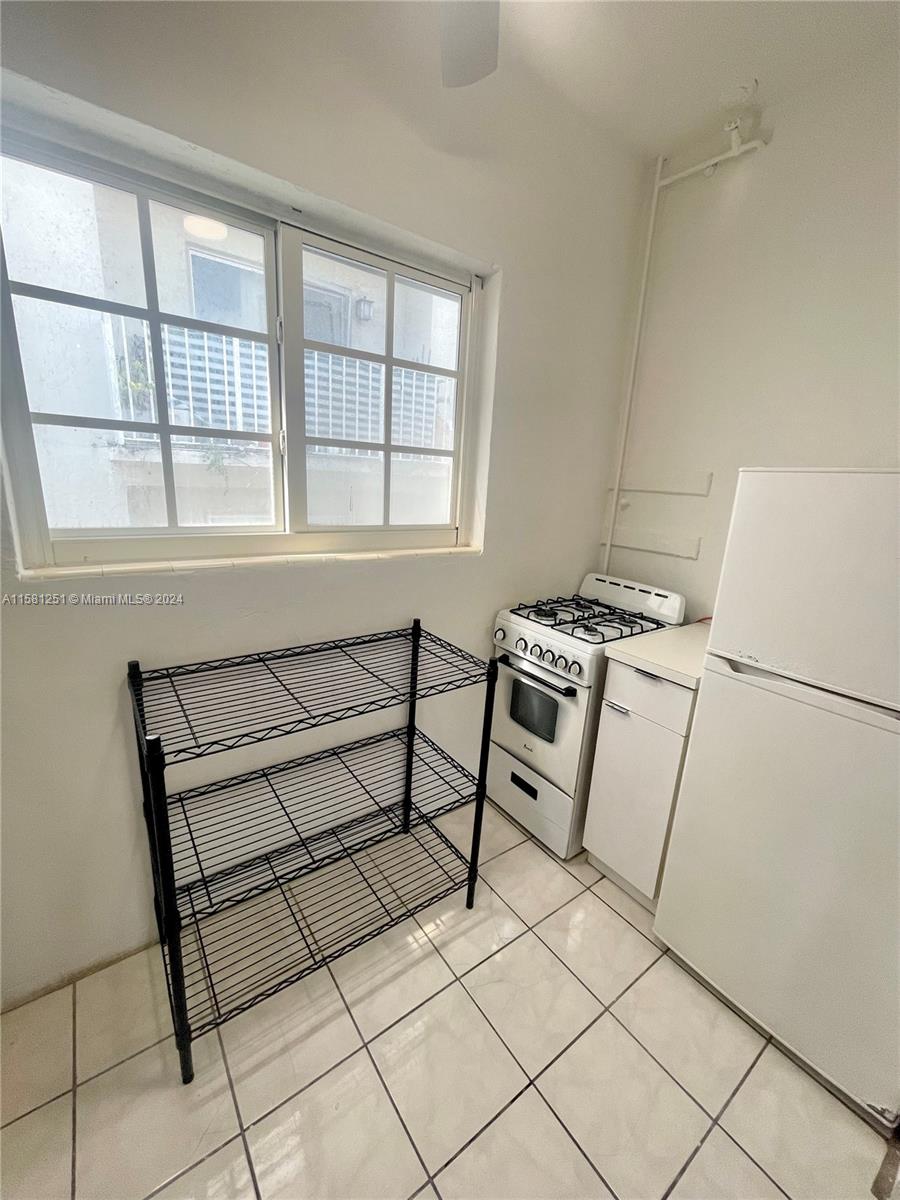 1619 Meridian Ave # 8