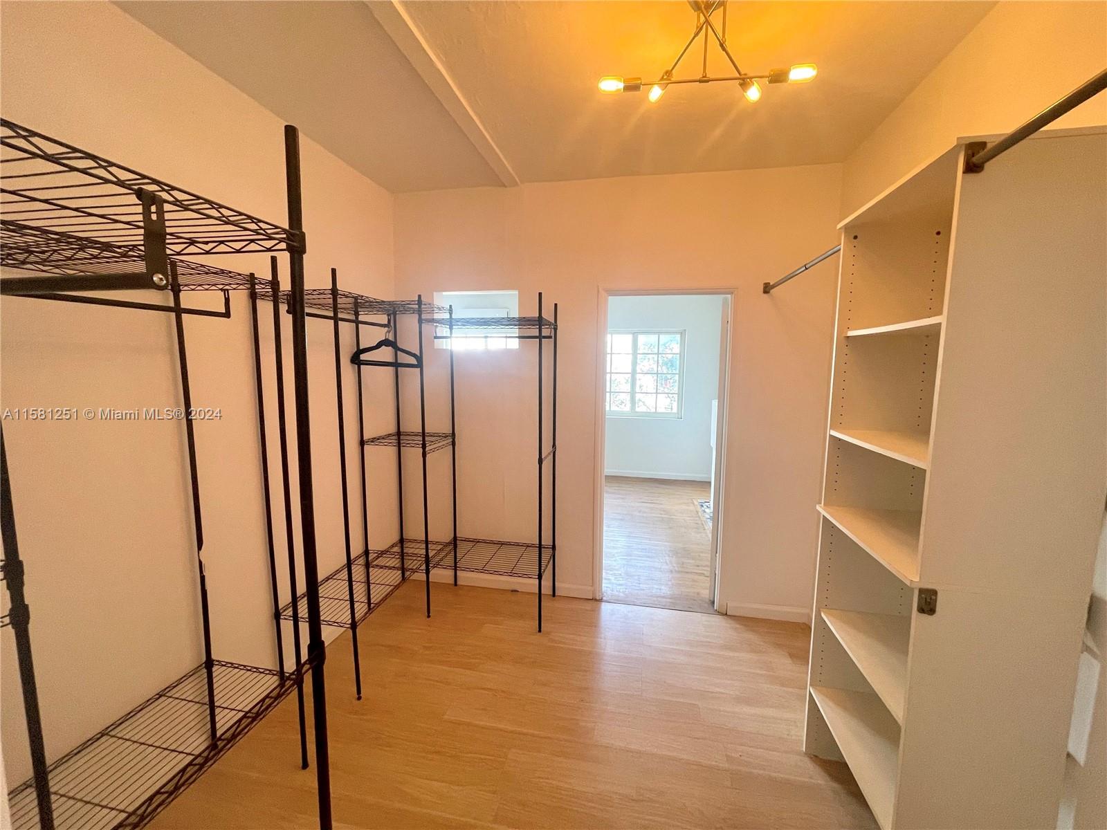1619 Meridian Ave # 8