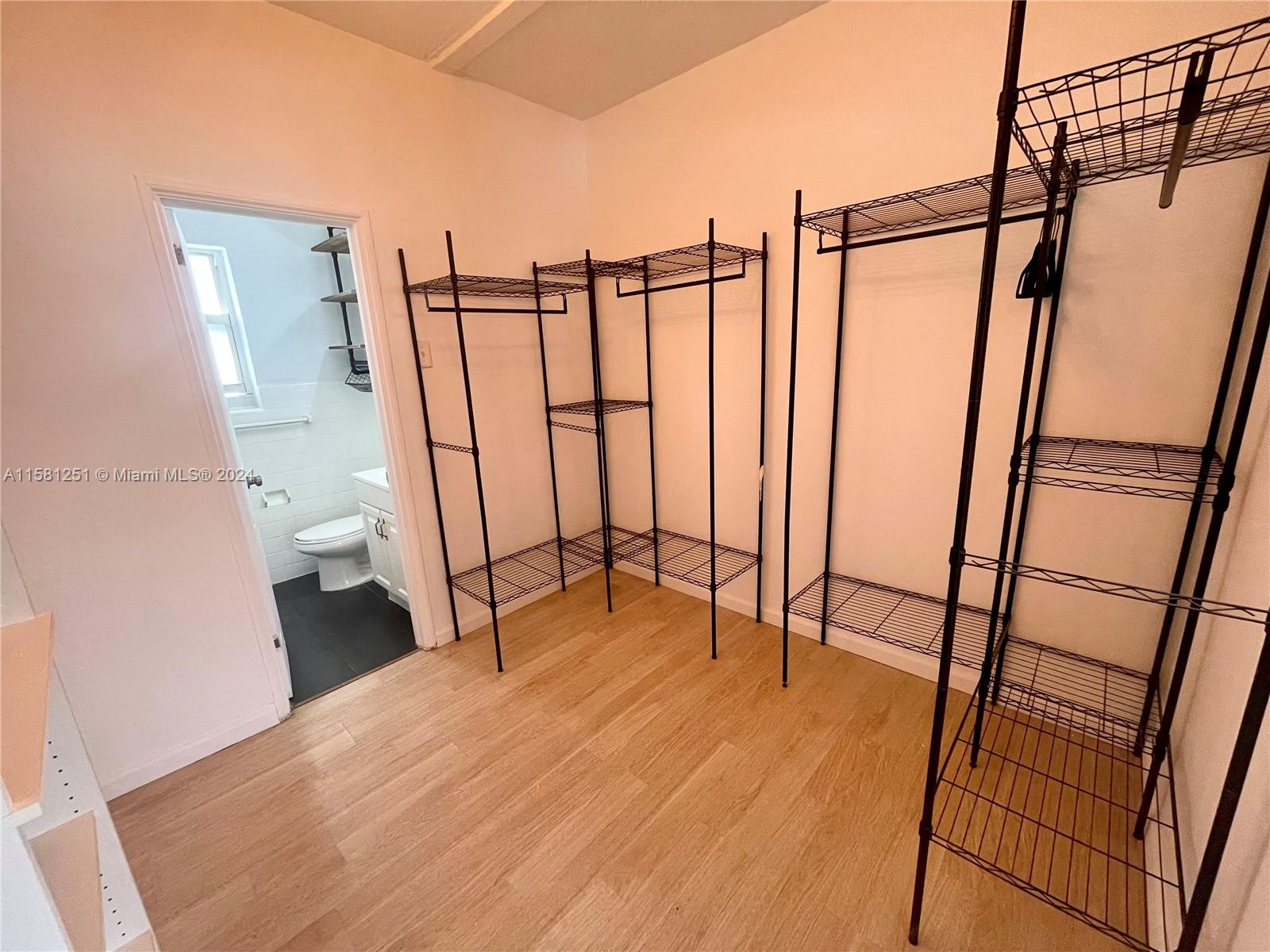 1619 Meridian Ave # 8