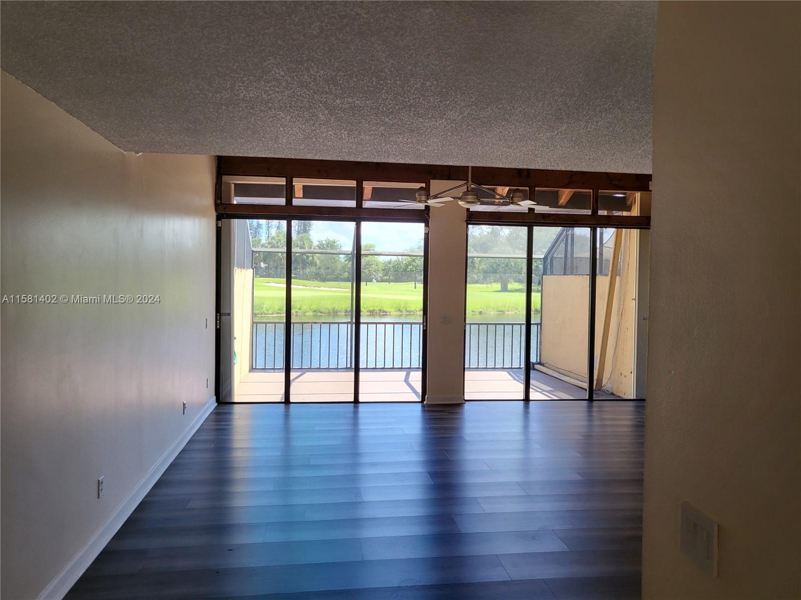 10850 S Golfview Drive