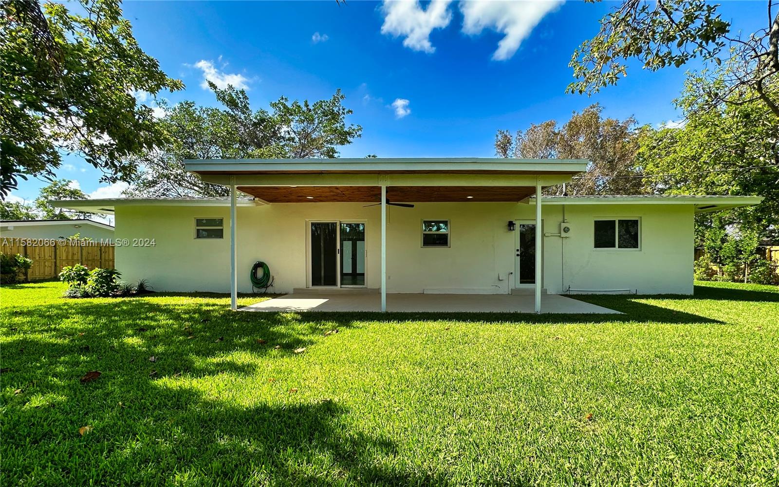 9395 SW 180th St