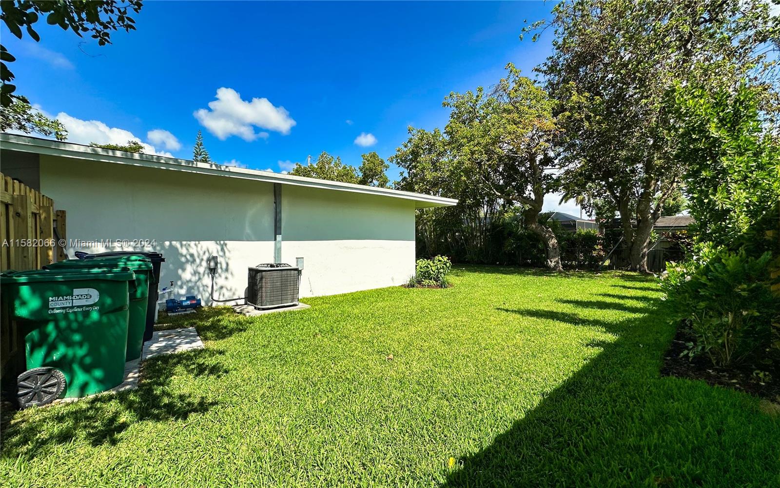 9395 SW 180th St