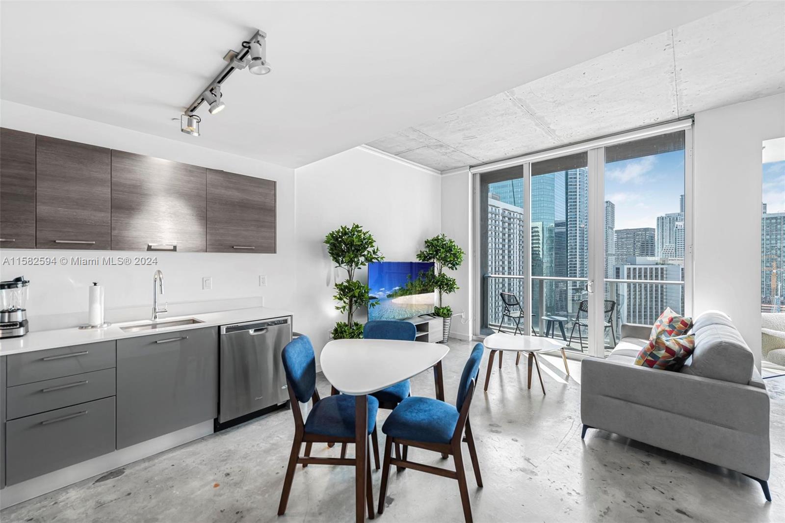 151 SE 1st St # 2409