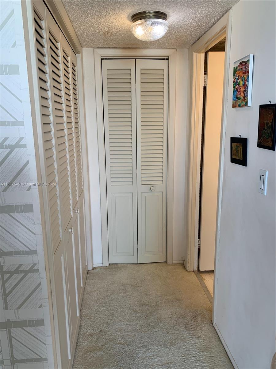6039 Collins Ave # 1230