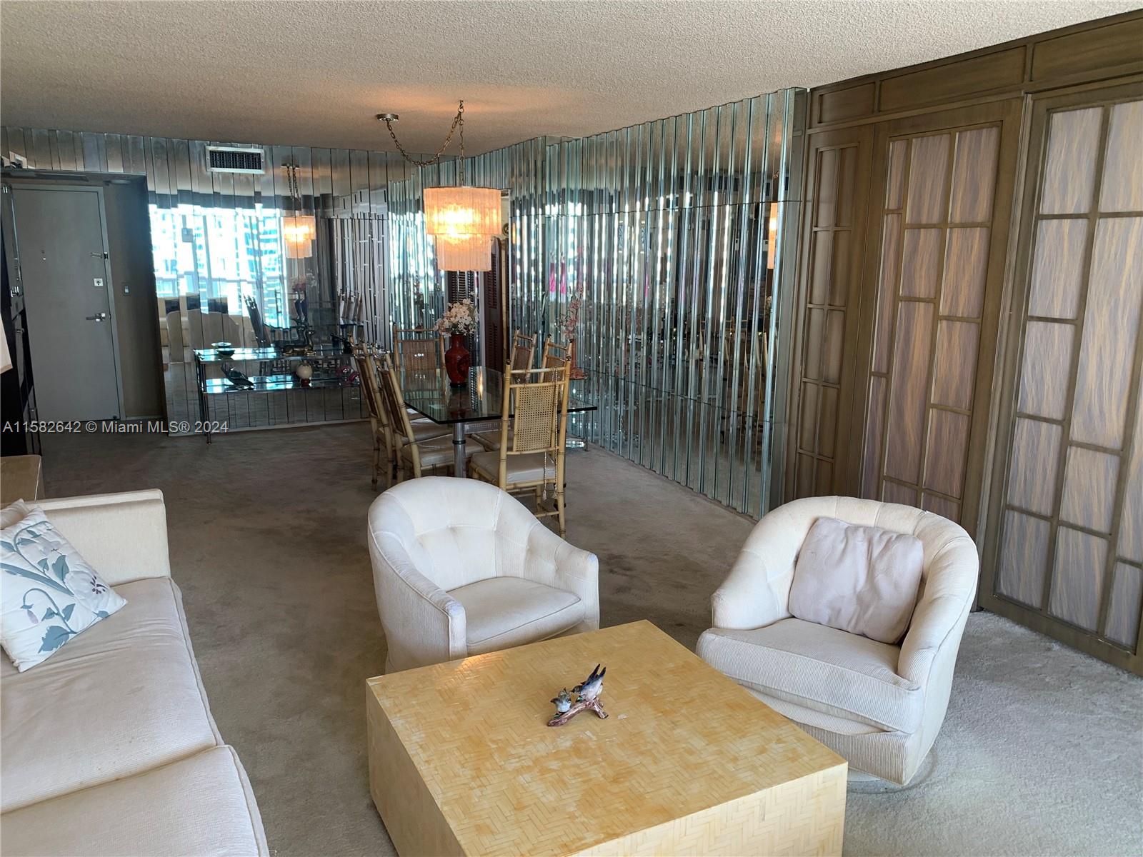 6039 Collins Ave # 1230