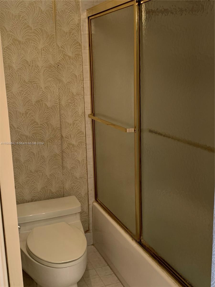 6039 Collins Ave # 1230