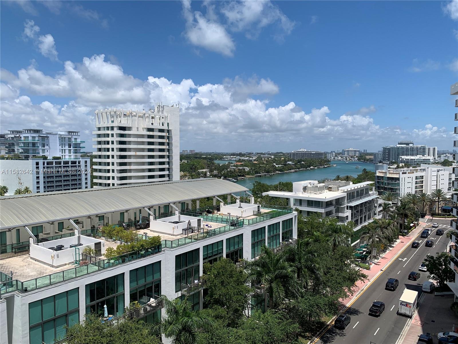 6039 Collins Ave # 1230