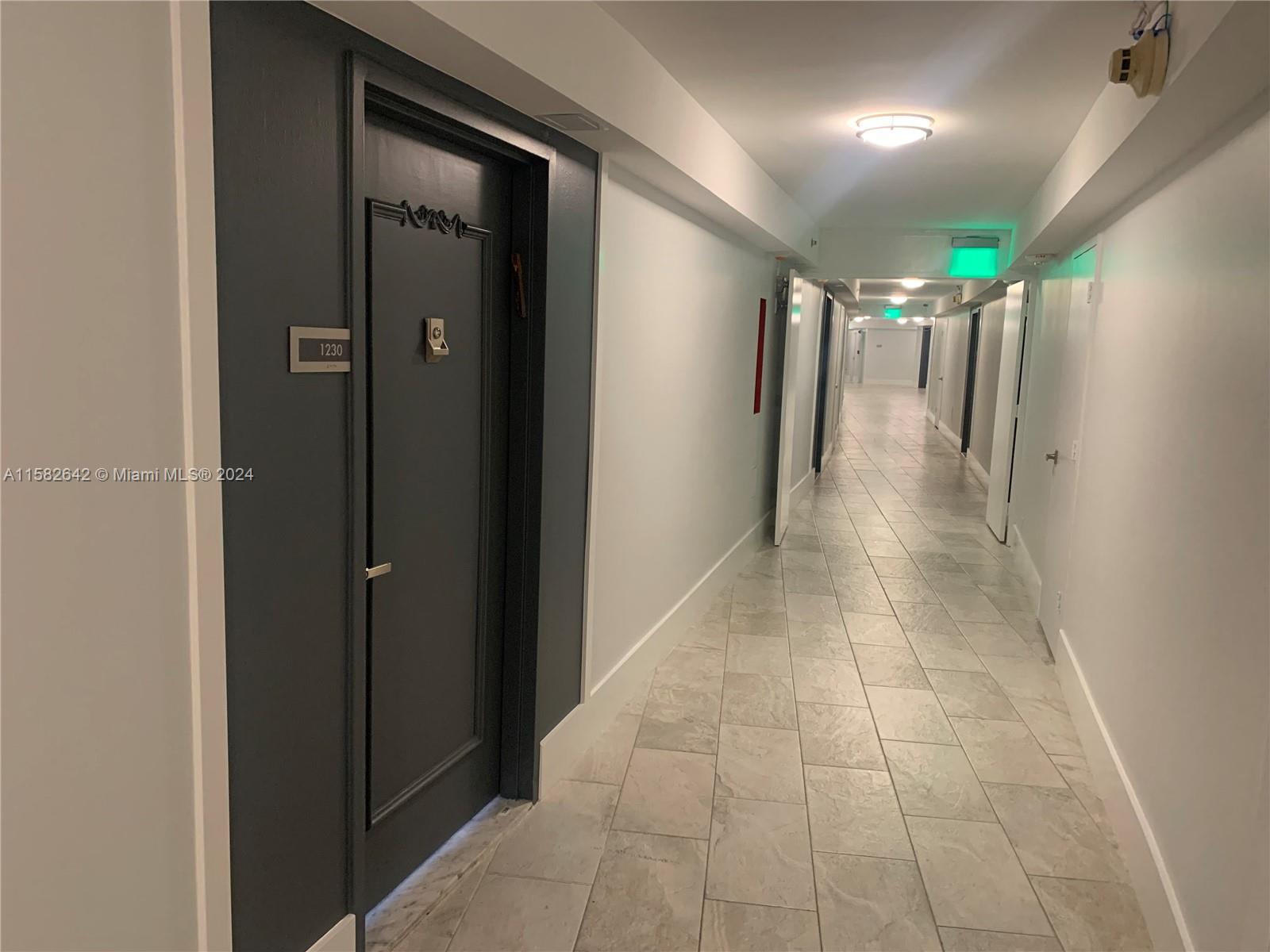 6039 Collins Ave # 1230