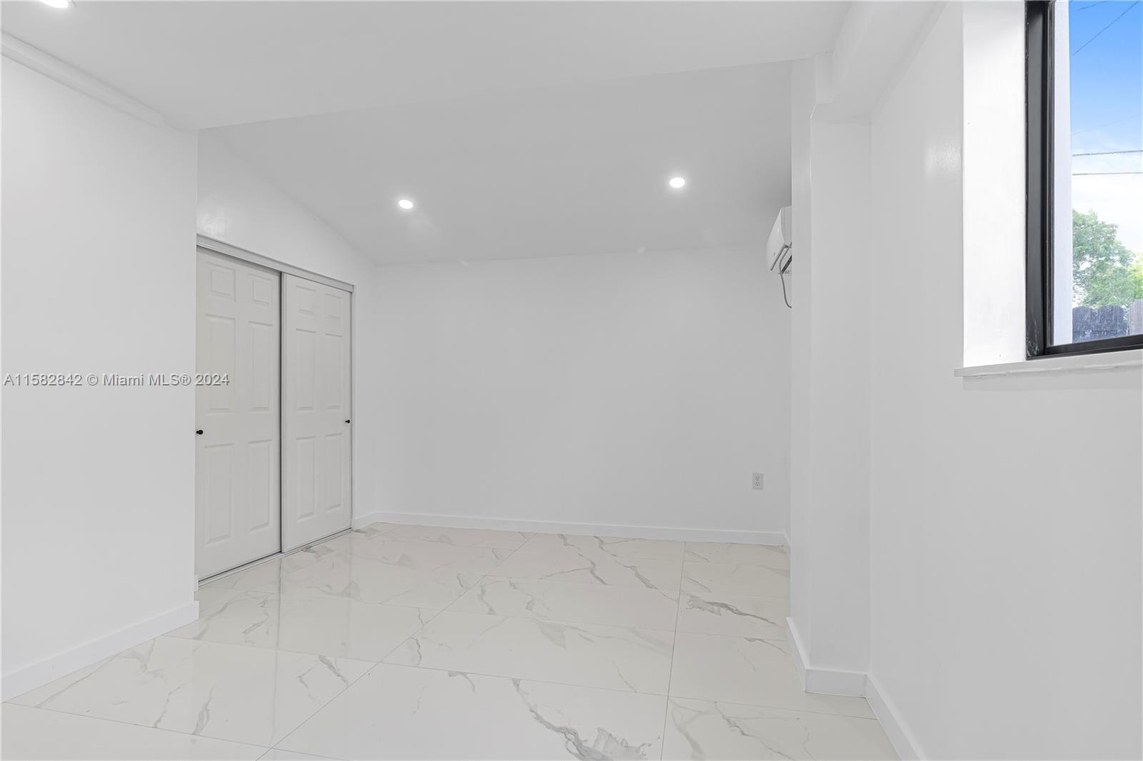 1251 NW 143rd St