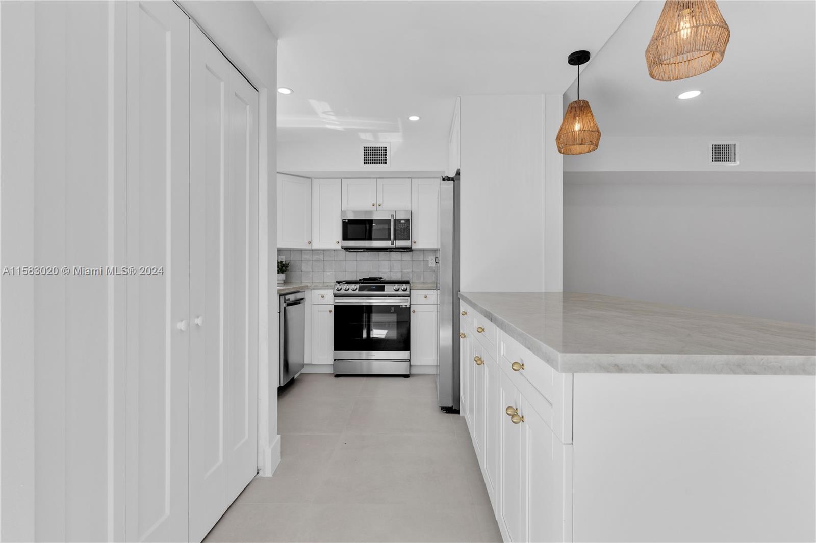 11106 SW 70th Ter # 11106
