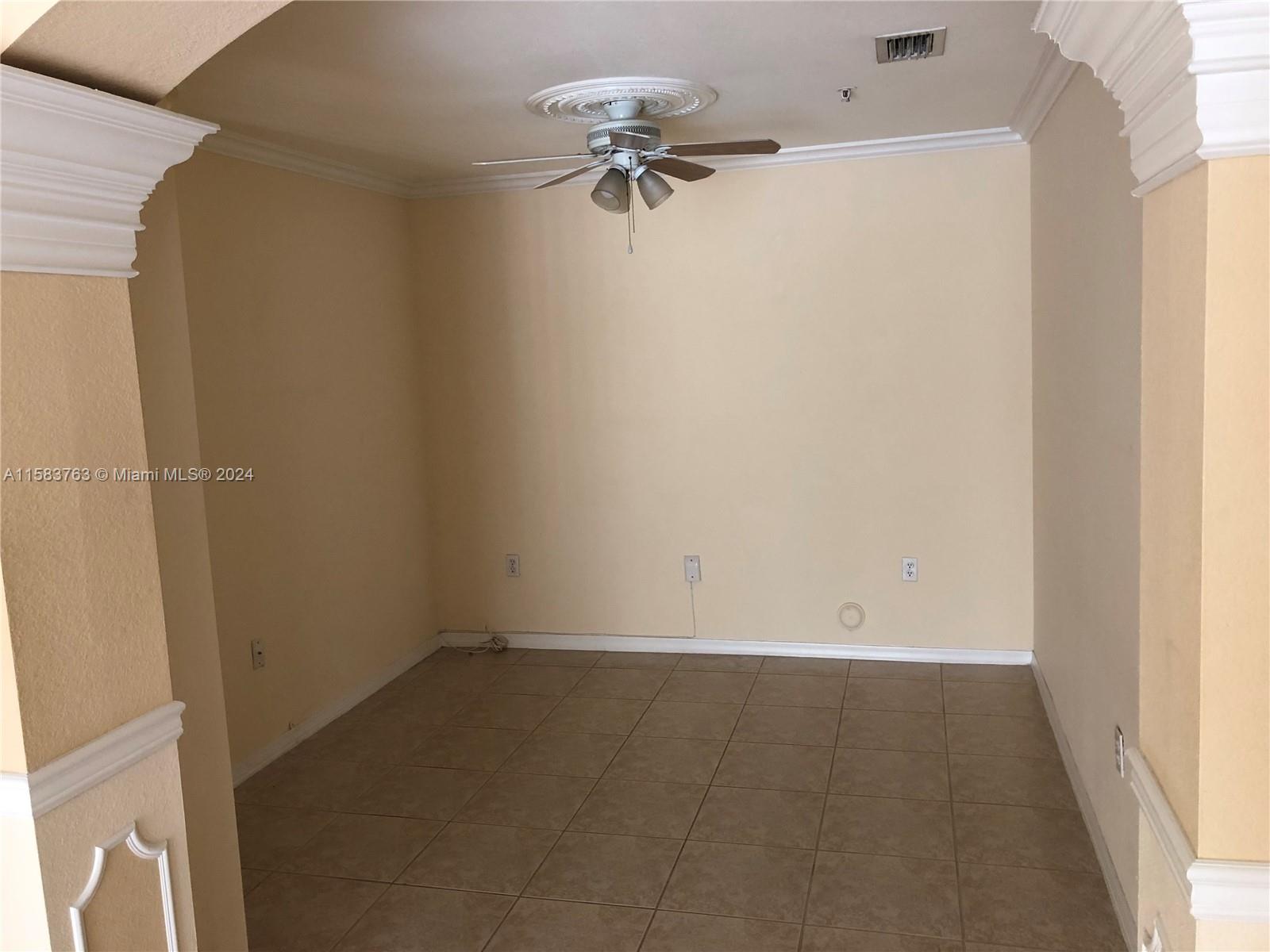 8912 W Flagler St # 109