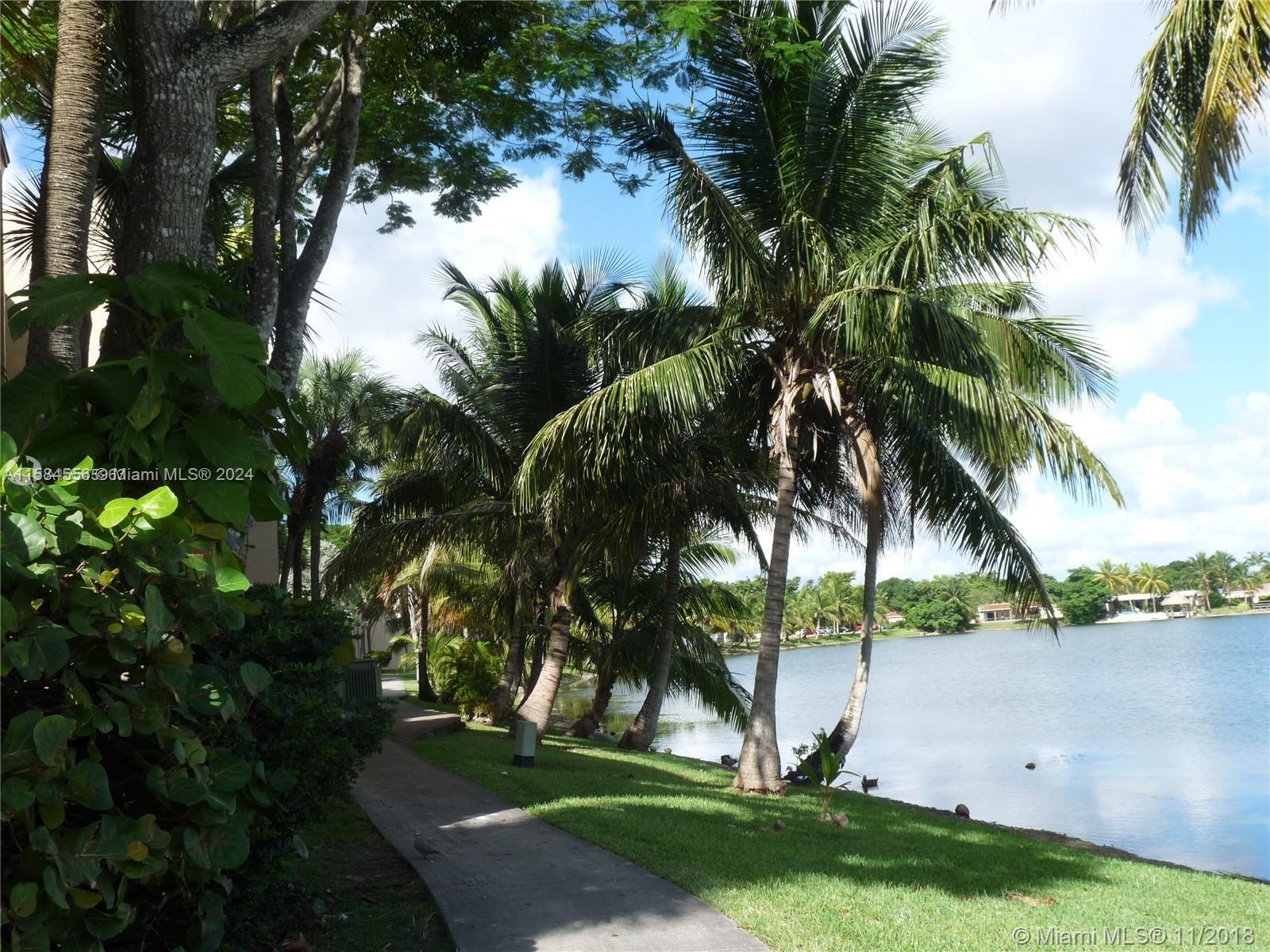 14601 N Kendall Dr # 402K