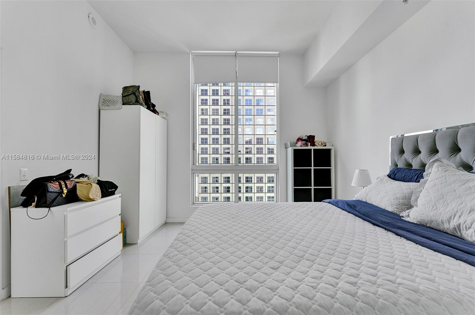 300 S Biscayne Blvd # 3803 Unit: PH-3803
