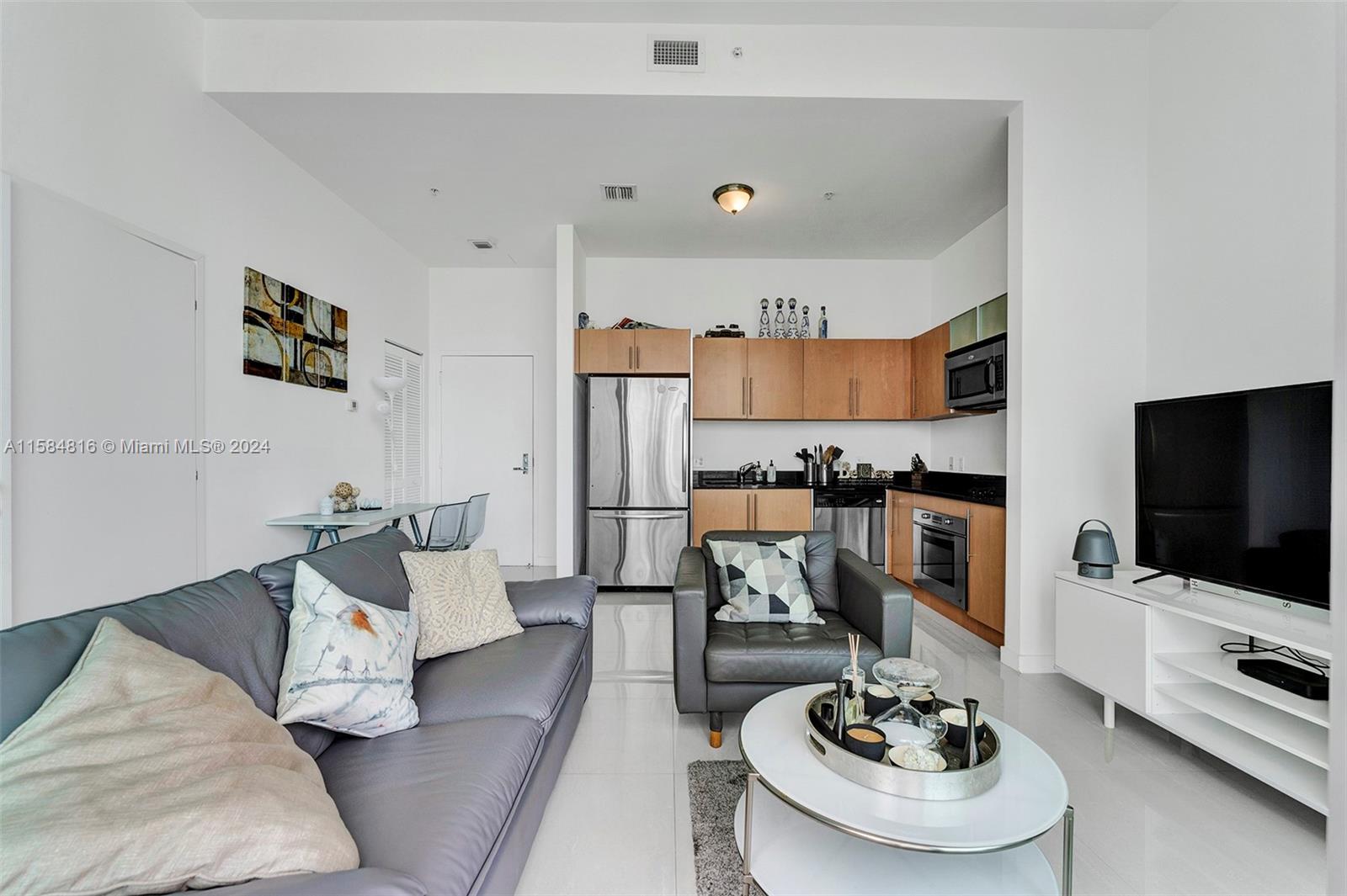 300 S Biscayne Blvd # 3803 Unit: PH-3803