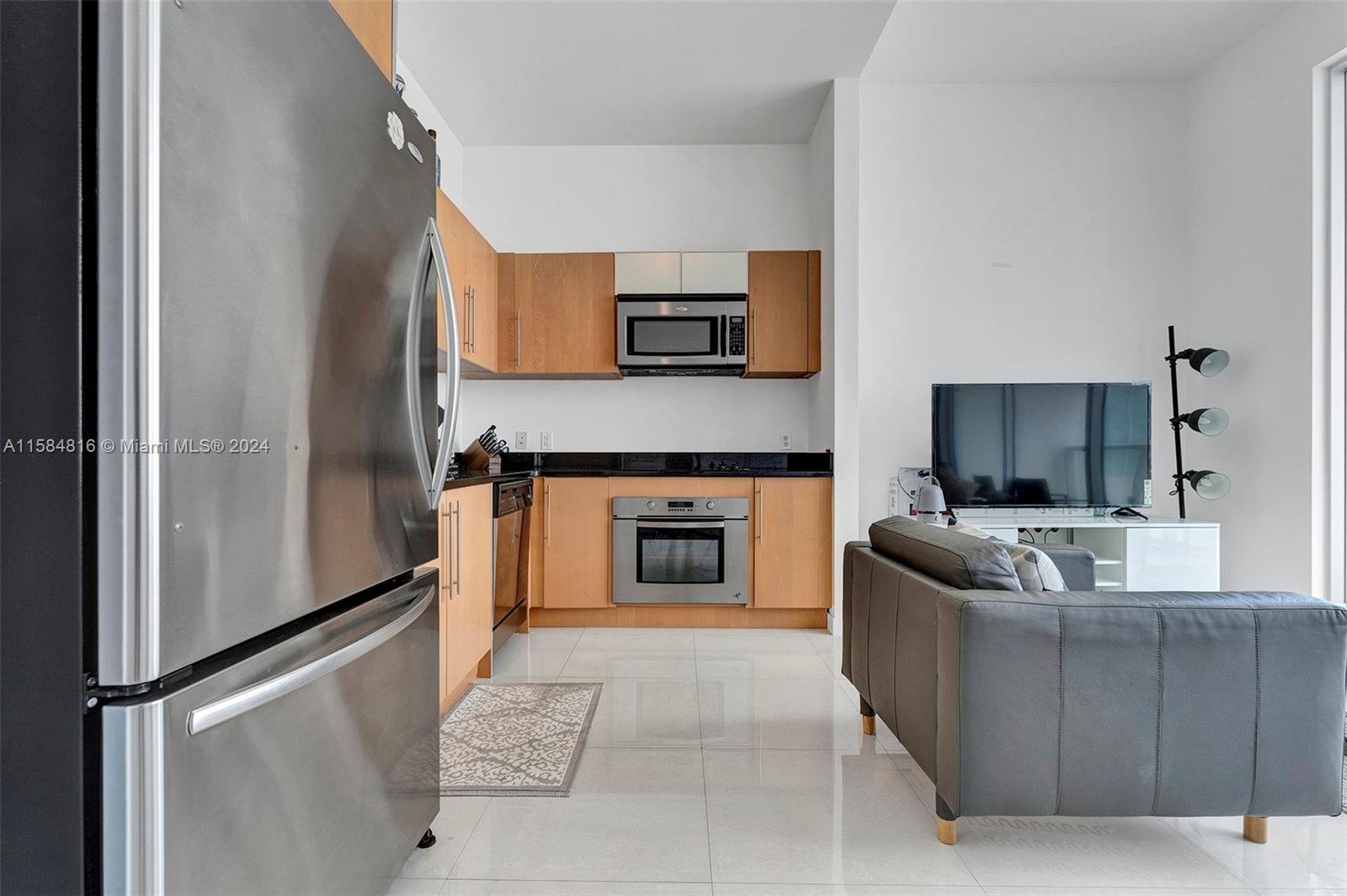 300 S Biscayne Blvd # 3803 Unit: PH-3803