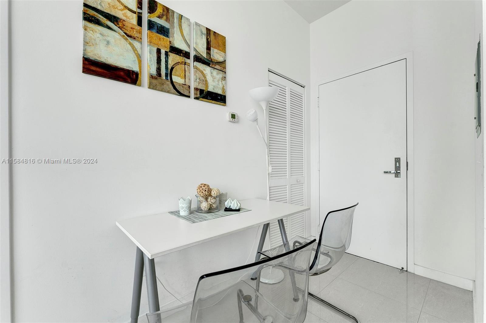 300 S Biscayne Blvd # 3803 Unit: PH-3803
