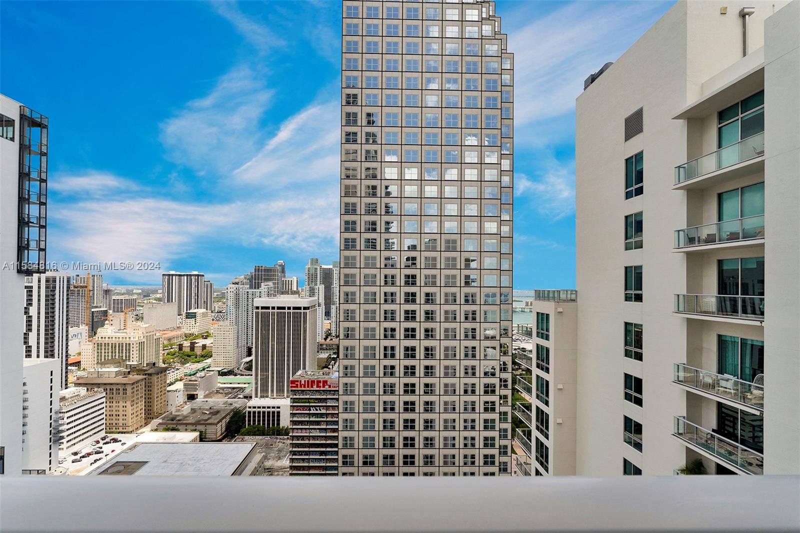 300 S Biscayne Blvd # 3803 Unit: PH-3803