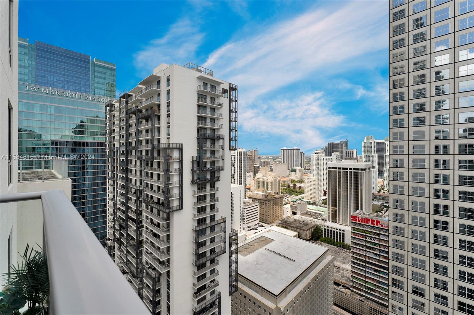 300 S Biscayne Blvd # 3803 Unit: PH-3803