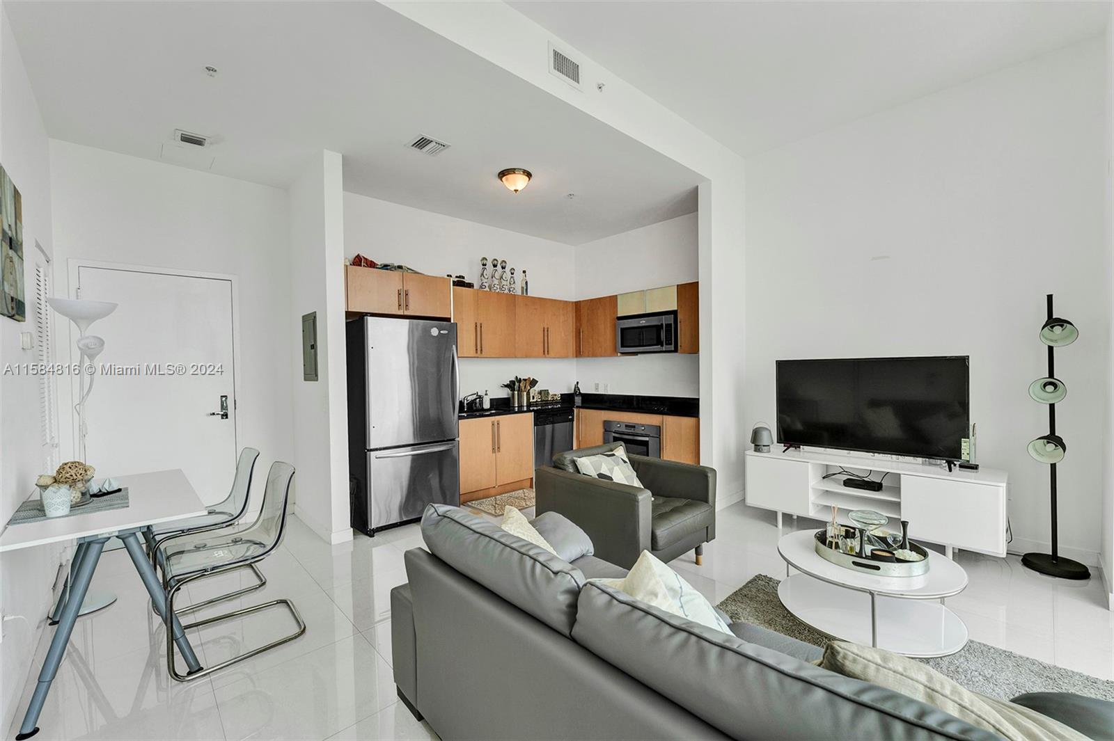 300 S Biscayne Blvd # 3803 Unit: PH-3803