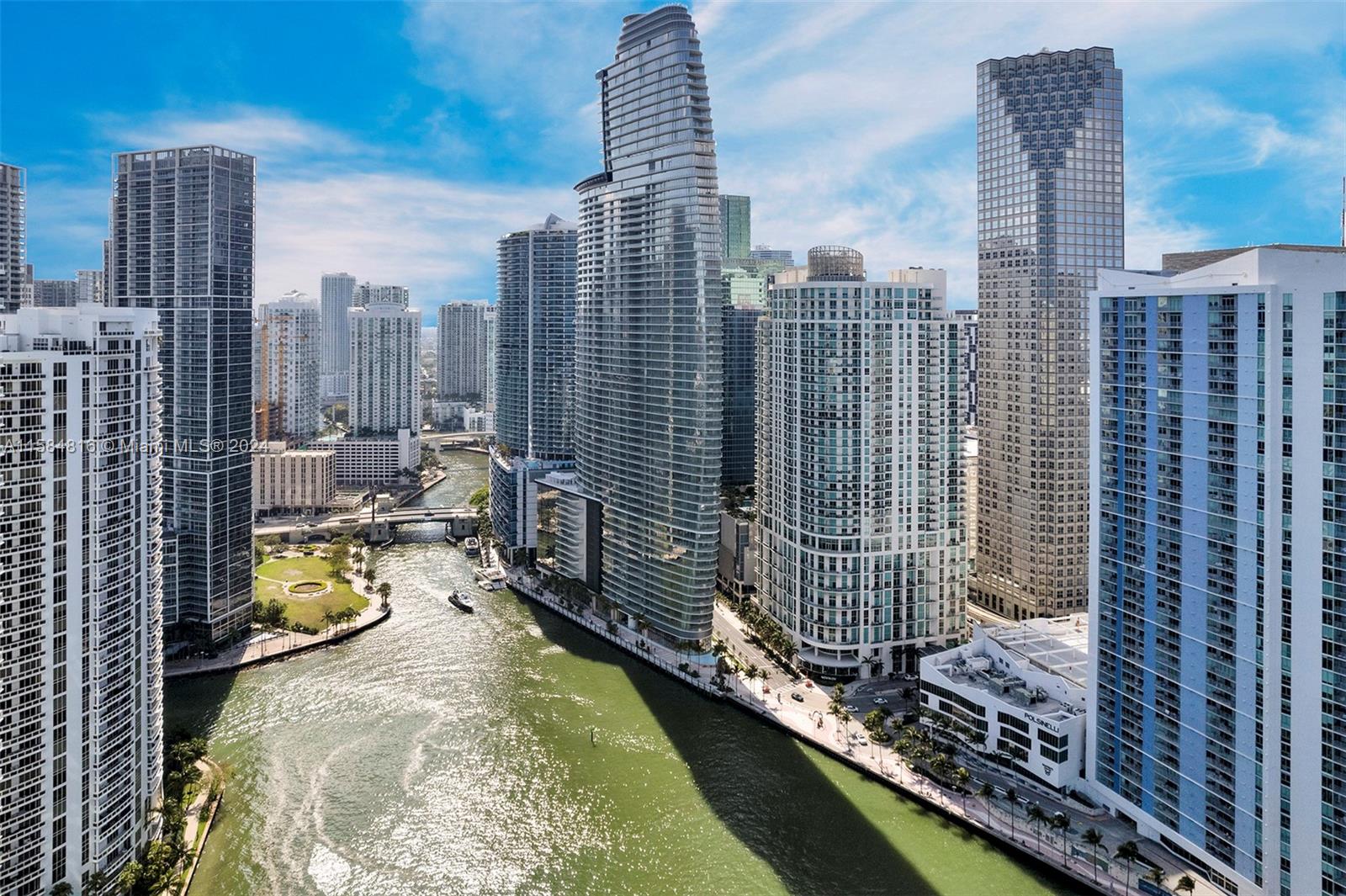 300 S Biscayne Blvd # 3803 Unit: PH-3803