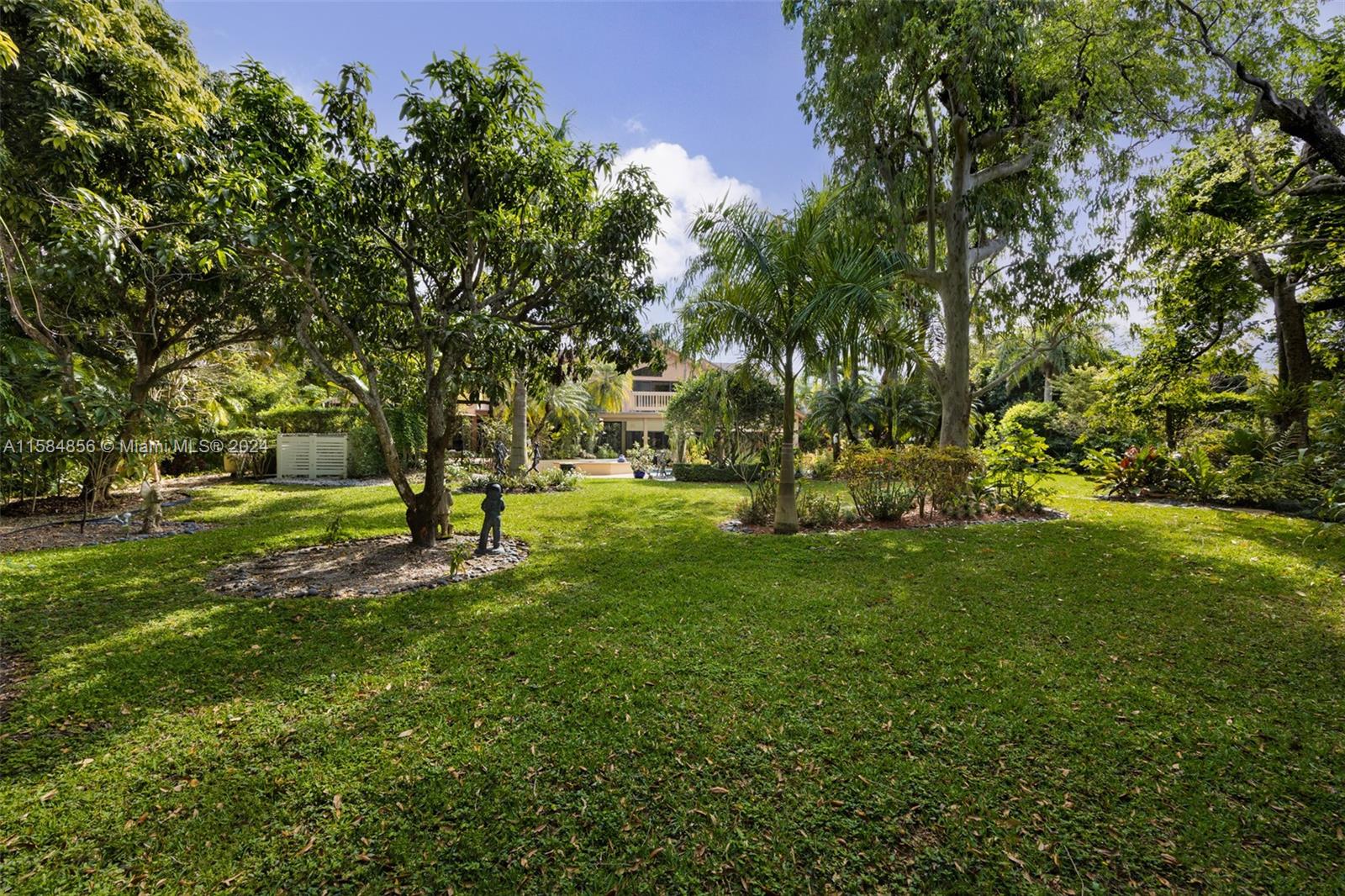 11590 SW 94th Ave