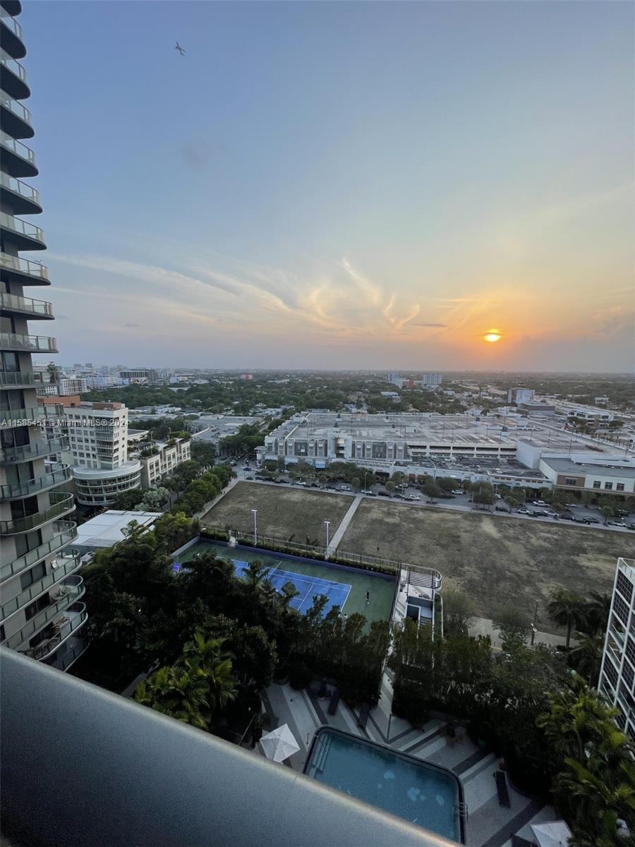 121 NE 34th St # 1810