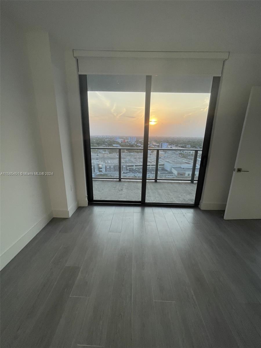 121 NE 34th St # 1810