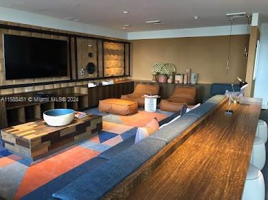 121 NE 34th St # 1810